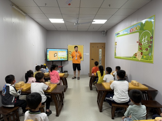 孫老師課堂常規(guī)，精彩講解瞬間_副本.jpg